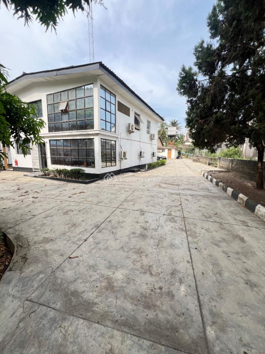 Old 5-bedroom Detached Structure on 1423sqm Land, Ikeja Gra, Ikeja Gra, Ikeja, Lagos, Detached Duplex for Sale