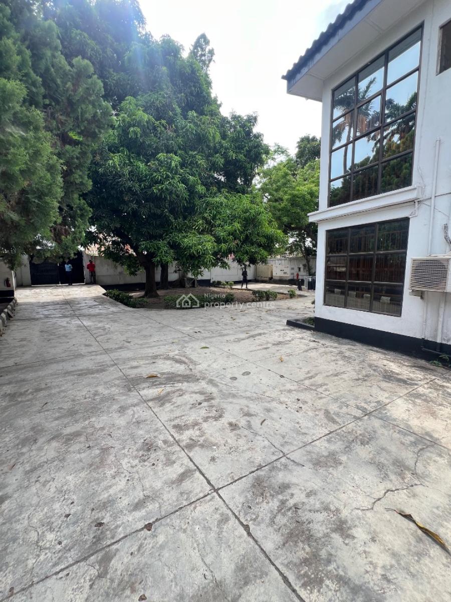 Old 5-bedroom Detached Structure on 1423sqm Land, Ikeja Gra, Ikeja Gra, Ikeja, Lagos, Detached Duplex for Sale