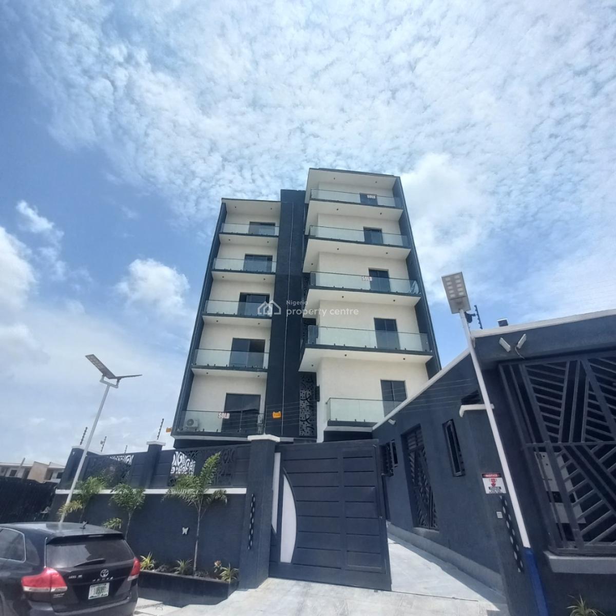 Luxury 2 Bedroom Apartment with Swimming Pool, Lekki Phase 1, Lekki, Lagos, Flat / Apartment for Sale