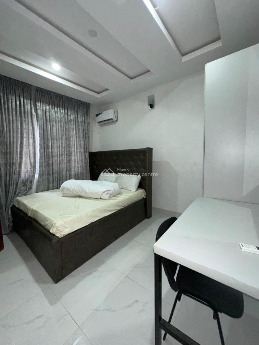 Fully Furnished 4 Bedroom Apartment, Lekki ,conservation,centre, Lekki, Lagos, Flat / Apartment Short Let
