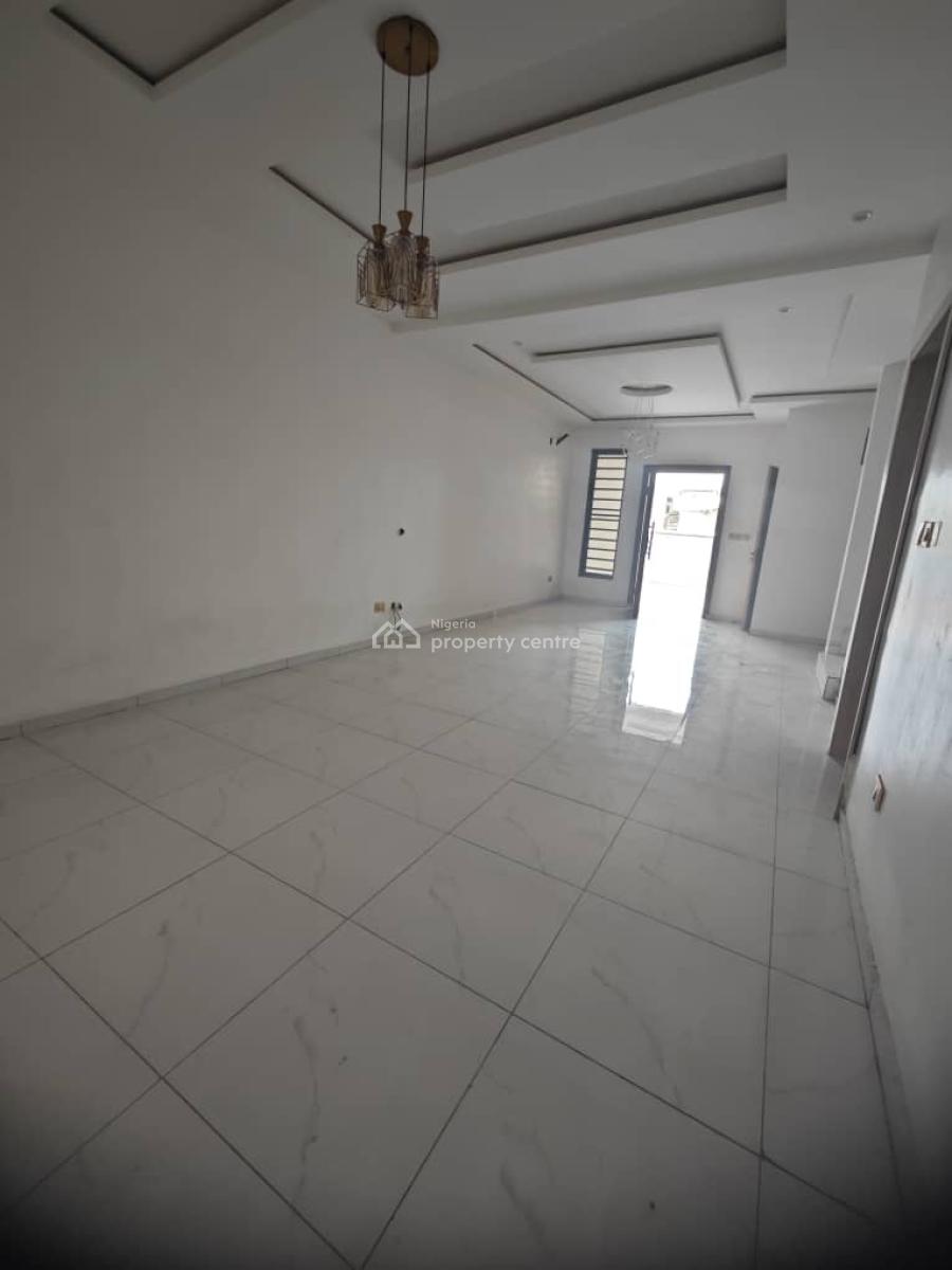 Standard 4 Bedroom Duplex, Lekki Scheme2 Along, Ajah, Lagos, Terraced Duplex for Rent