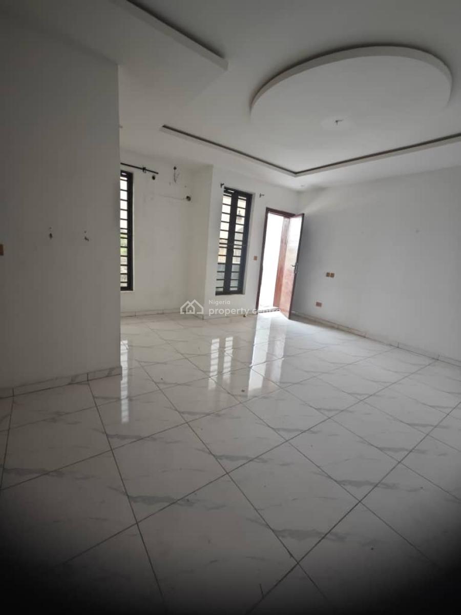 Standard 4 Bedroom Duplex, Lekki Scheme2 Along, Ajah, Lagos, Terraced Duplex for Rent
