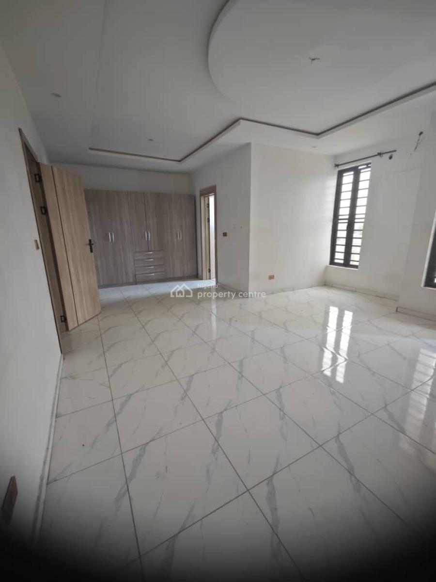 Standard 4 Bedroom Duplex, Lekki Scheme2 Along, Ajah, Lagos, Terraced Duplex for Rent