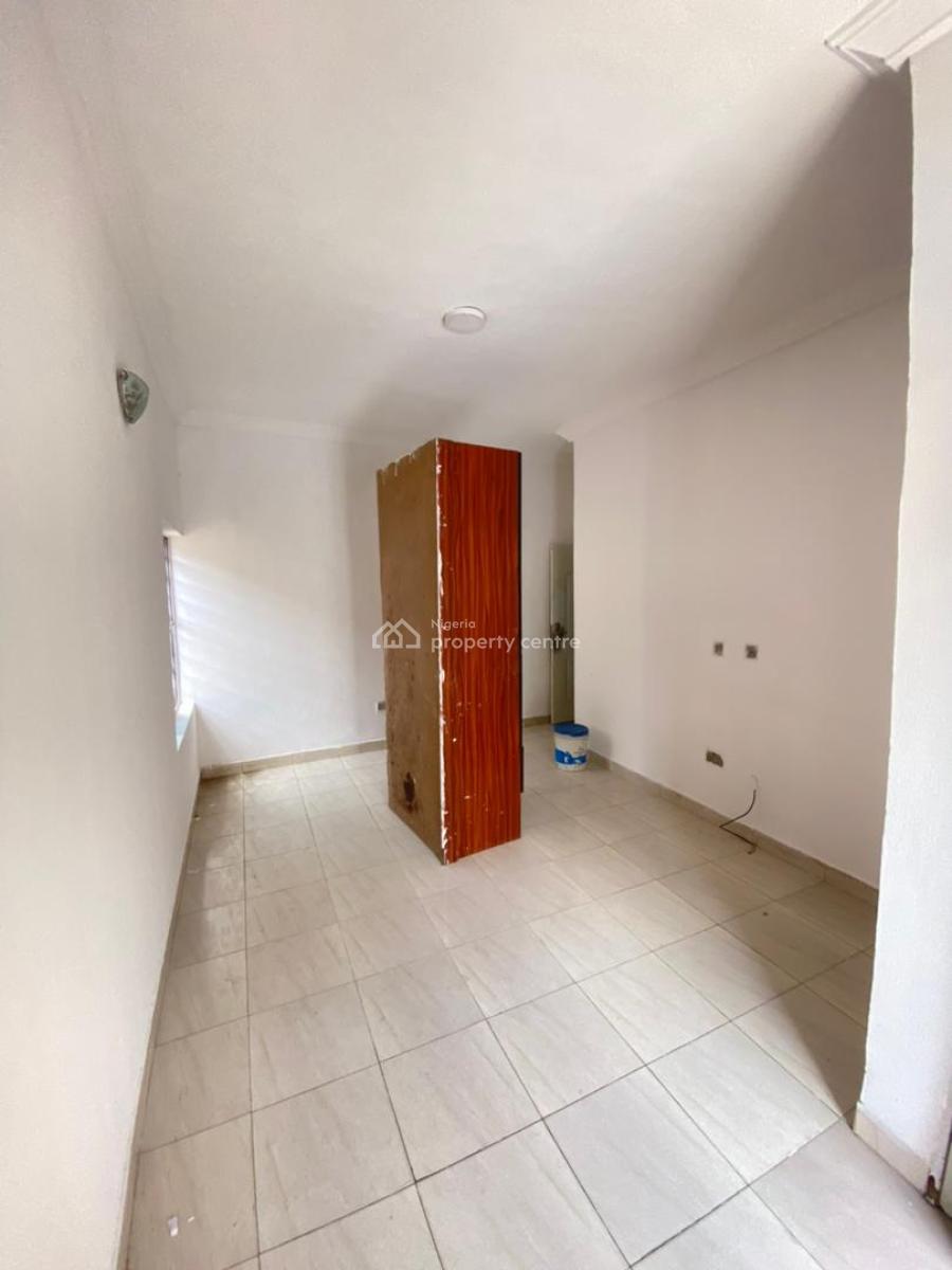 Spacious 2 Bedroom Serviced Apartment Available, Ikota, Lekki, Lagos, Flat / Apartment for Rent