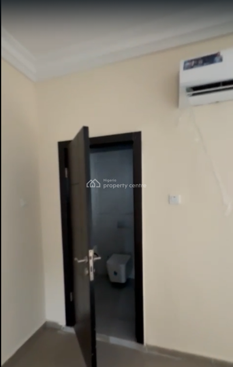 Modern 3-bedroom Flat with Bq, Lekki Phase 1, Lekki, Lagos, Flat / Apartment for Rent