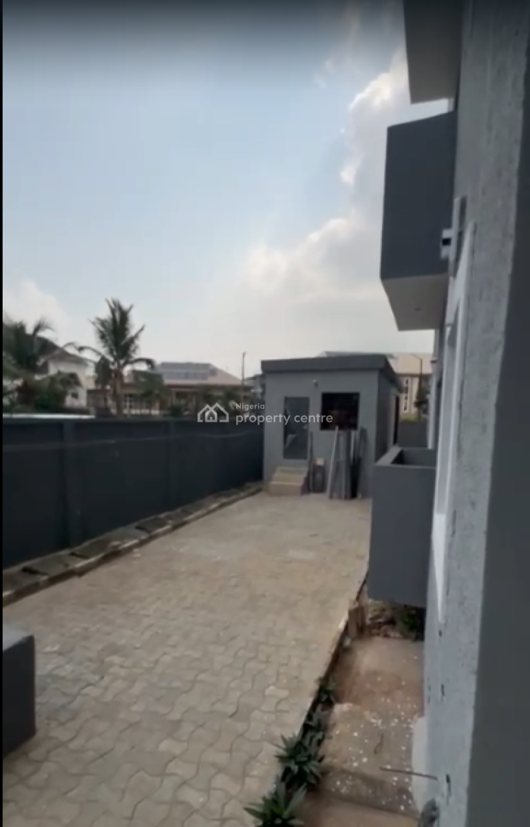 Modern 3-bedroom Flat with Bq, Lekki Phase 1, Lekki, Lagos, Flat / Apartment for Rent
