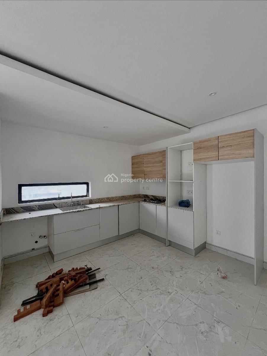 Serviced 2 Bedroom Maisonette with Swimming Pool and Bq, Lekki Phase 1, Lekki, Lagos, Block of Flats for Sale