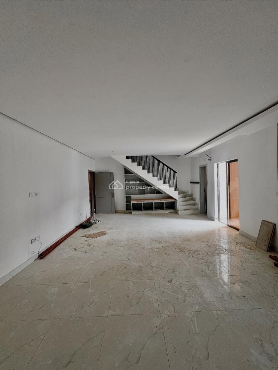 Serviced 2 Bedroom Maisonette with Swimming Pool and Bq, Lekki Phase 1, Lekki, Lagos, Block of Flats for Sale