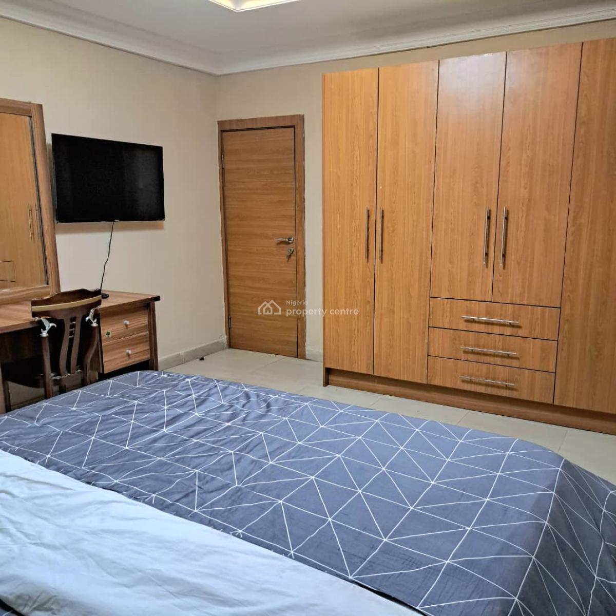 Beautiful Two Bedroom Apartment with Luxury Finishes Inbuilt Bluetoo, Lekki Phase 1, Lekki, Lagos, Flat / Apartment Short Let