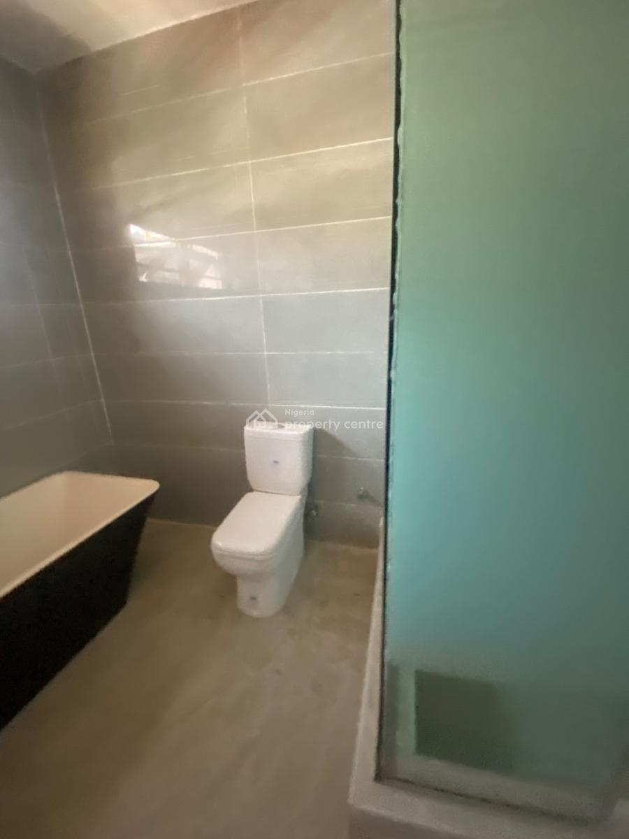 Super Spacious 1 Bedroom  with a Mini Palour, Chevron, Lekki, Lagos, Mini Flat (room and Parlour) for Rent