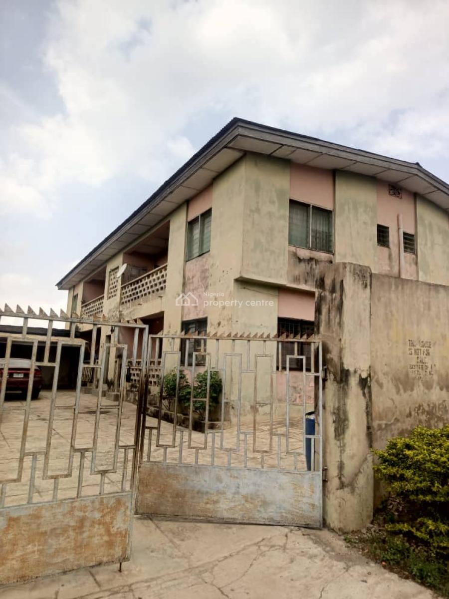 a Sweet Deal 4 Units of 3 Bedroom Flats, Aromolaran, Old-ife Road, Agodi Gate, Ibadan North, Oyo, Block of Flats for Sale