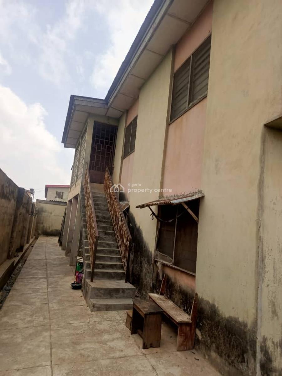 a Sweet Deal 4 Units of 3 Bedroom Flats, Aromolaran, Old-ife Road, Agodi Gate, Ibadan North, Oyo, Block of Flats for Sale