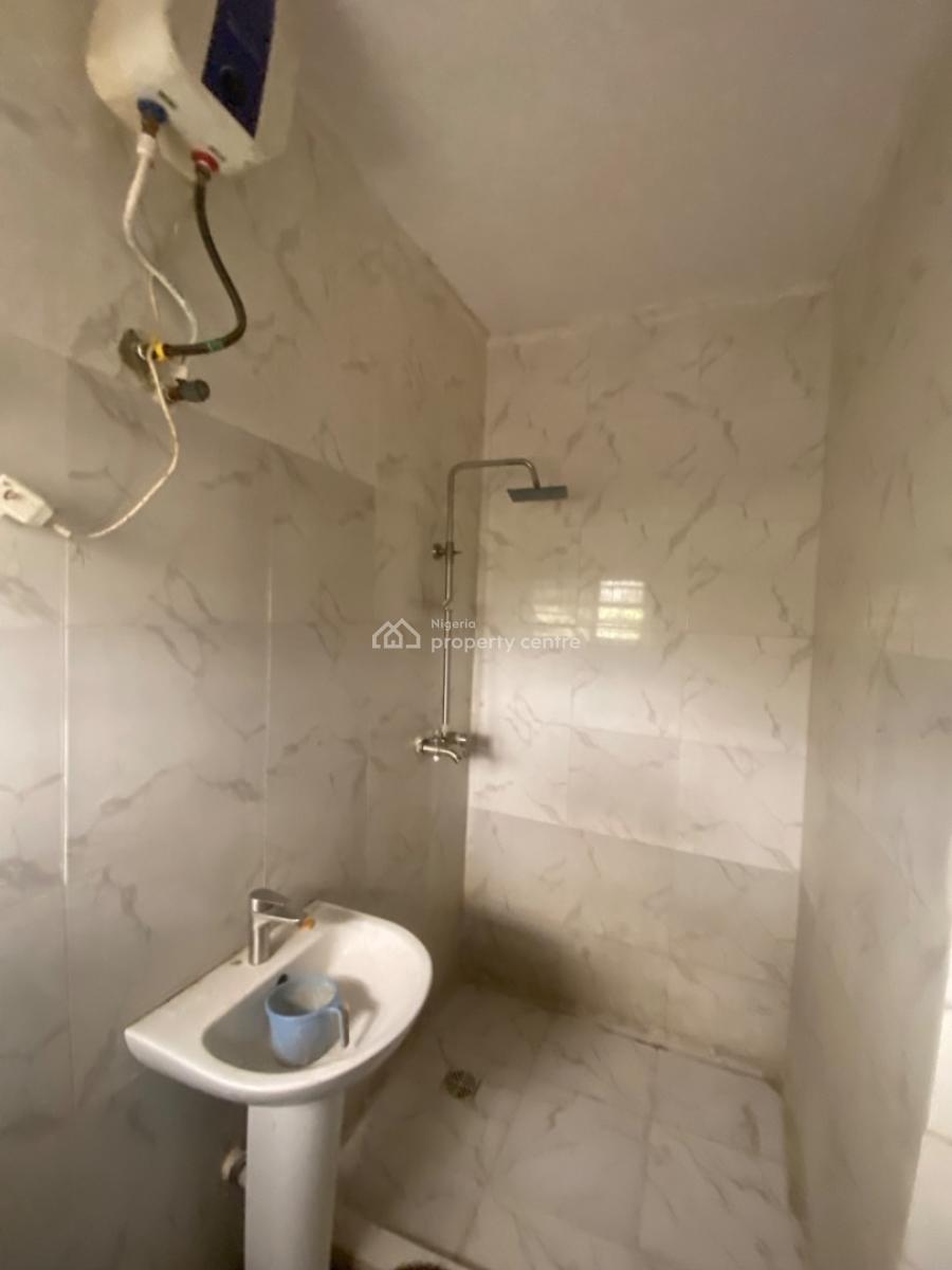 Neatly Used 2bedroom Flat, Happy Land Estate, Lbs, Ajah, Lagos, Flat / Apartment for Rent