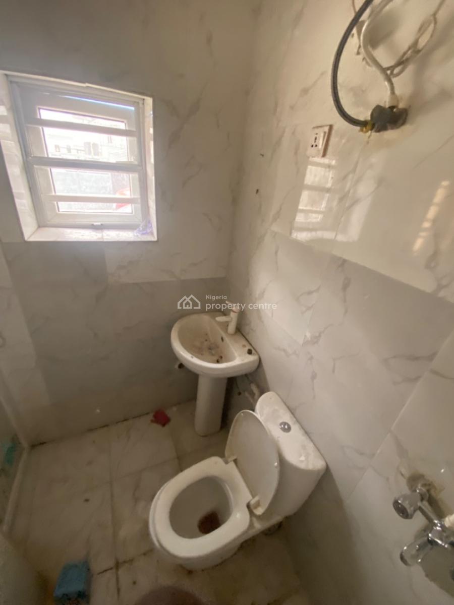 Neatly Used 2bedroom Flat, Happy Land Estate, Lbs, Ajah, Lagos, Flat / Apartment for Rent