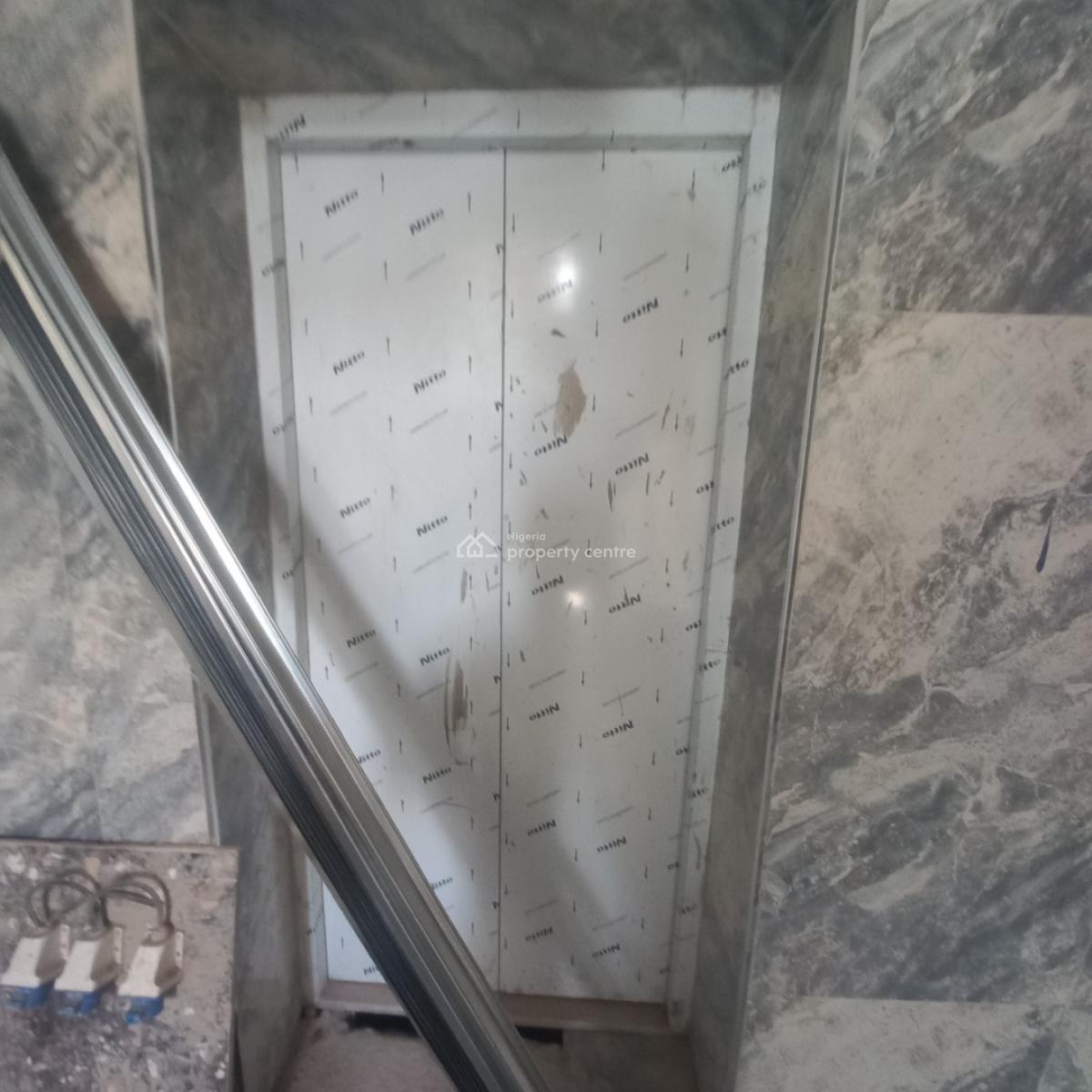 Newly Built 2 Bedroom Apartment with Swimming Pool, Lekki Phase 1, Lekki, Lagos, Flat / Apartment for Sale