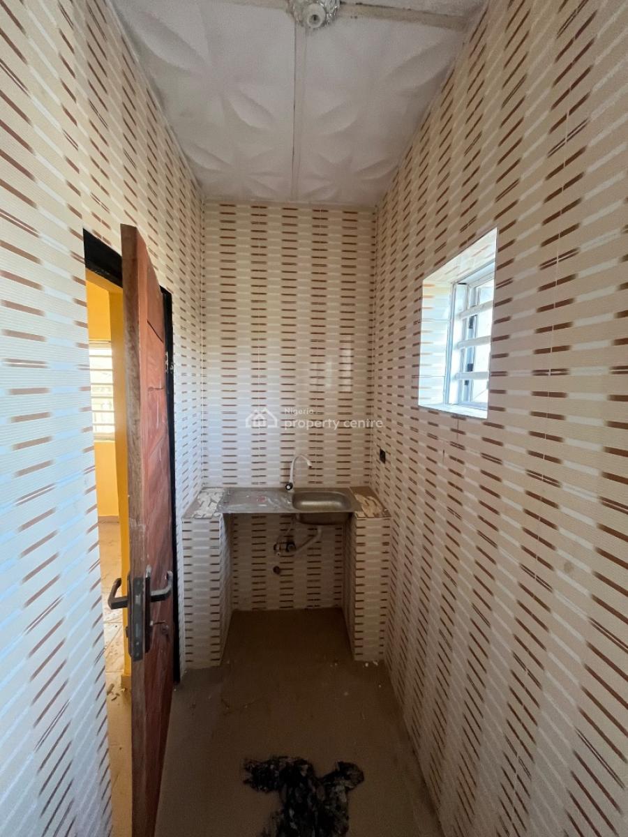 Standard Mini Flat Newly Built, Pearl Academy Close to Magboro Busstop, Magboro, Ogun, Mini Flat (room and Parlour) for Rent