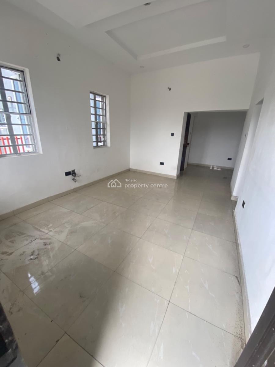 Neatly Used 2bedroom Flat, Happy Land Estate, Lbs, Ajah, Lagos, Flat / Apartment for Rent