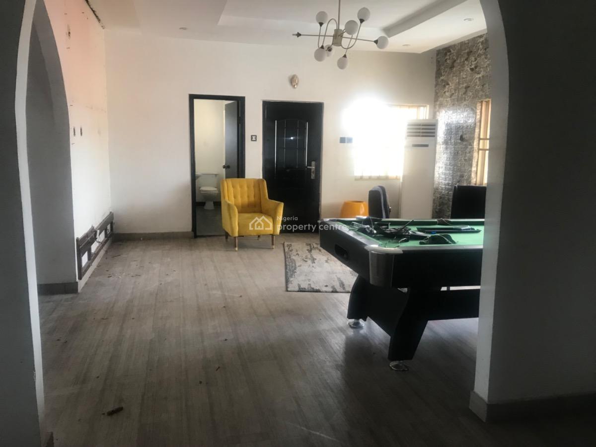 Spacious 3 Bedroom Apartment, Off Admiralty Way, Lekki Phase 1, Lekki, Lagos, Office Space for Rent