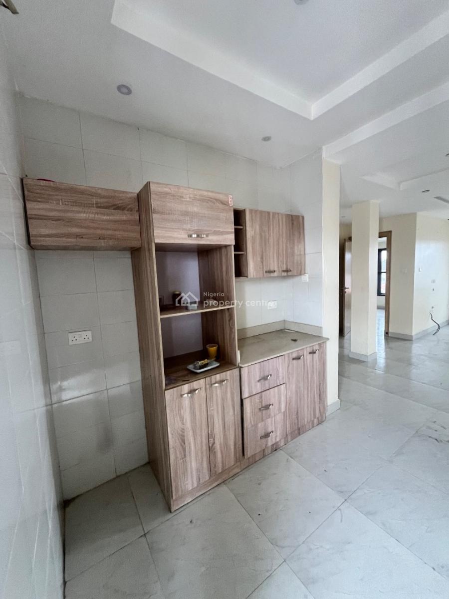 Spacious 2 Bedroom Serviced Apartment in a Secured and Serene Estate, Obayekini  Ikate Elegbushi, Ikate Elegushi, Lekki, Lagos, Flat / Apartment for Rent