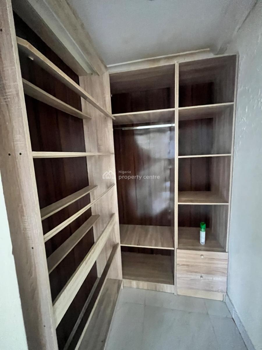 Spacious 2 Bedroom Serviced Apartment in a Secured and Serene Estate, Obayekini  Ikate Elegbushi, Ikate Elegushi, Lekki, Lagos, Flat / Apartment for Rent