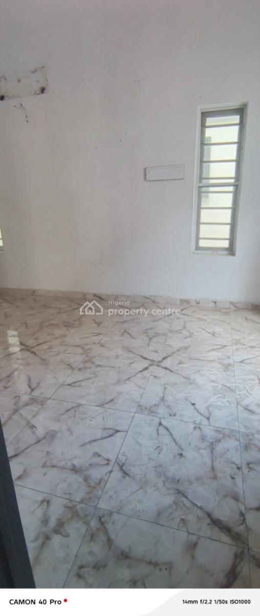 Single Room Shared Apartment, Chevron Alternative Route, Lekki, Lagos, Self Contain (single Rooms) for Rent