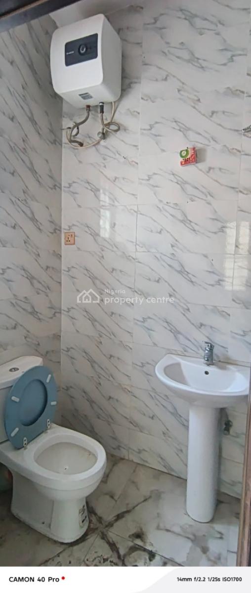 Single Room Shared Apartment, Chevron Alternative Route, Lekki, Lagos, Self Contain (single Rooms) for Rent