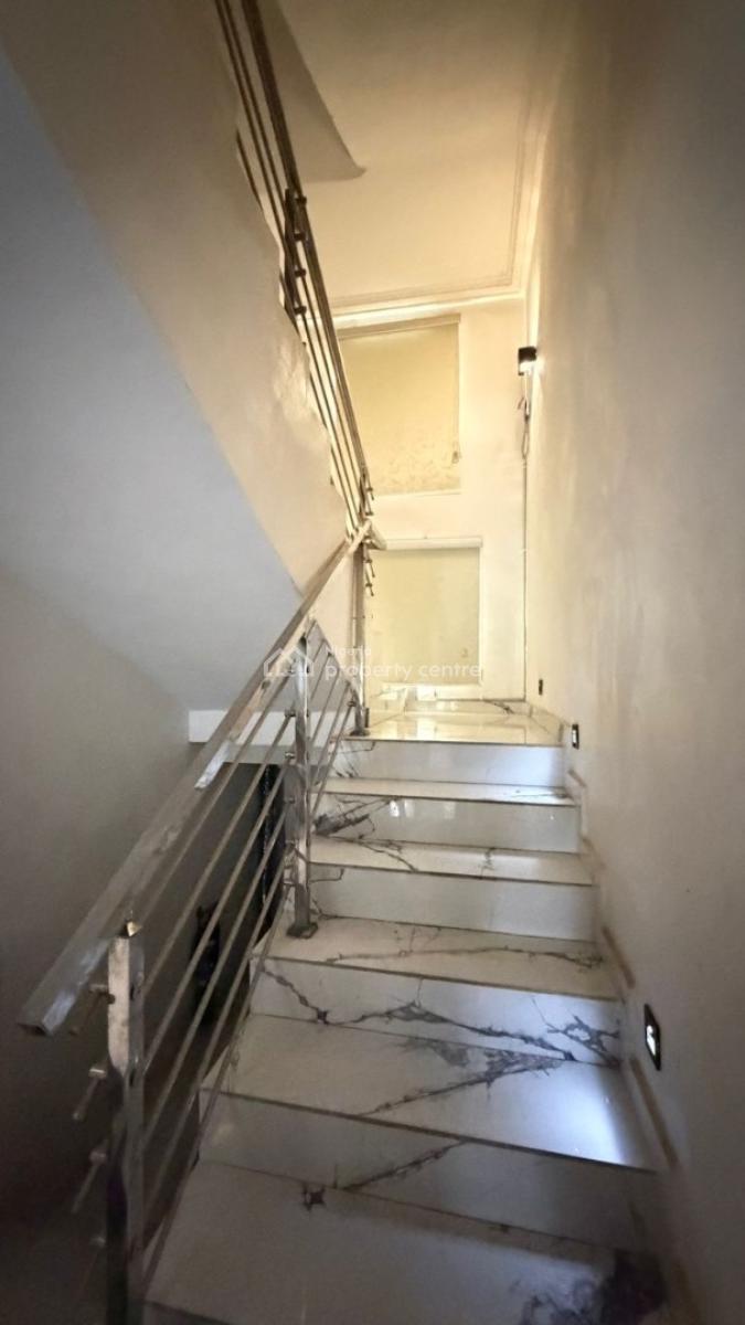 5 Bedroom Detached Duplex with Bq, Guzape District, Abuja, Detached Duplex for Sale