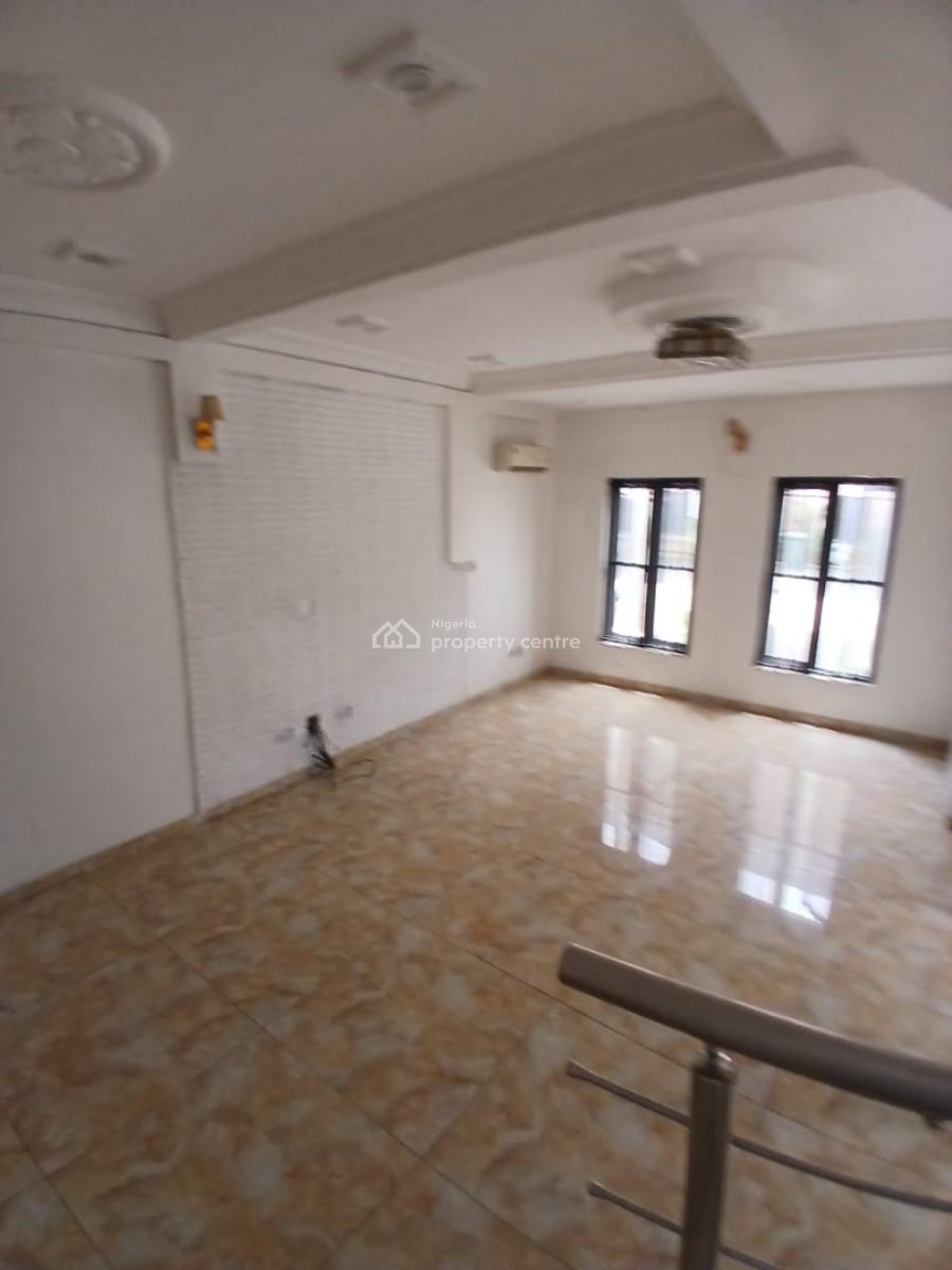 Luxury 3 Bedroom Terrace Service Estate with Bq, Abiola Court, Ikate Elegushi, Lekki, Lagos, Terraced Duplex for Sale