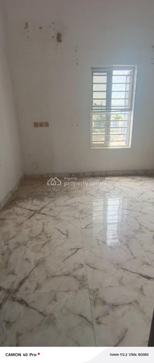 a Room Shared Apartment in Chevron, Blessed Ville Estate, Lekki, Lagos, Self Contain (single Rooms) for Rent