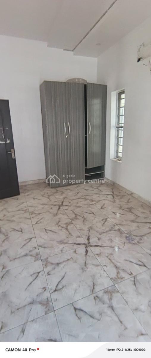 Room Upstairs Shared Apartment in Chevron Alternative, Francis Ojei Estate, Lekki, Lagos, Self Contain (single Rooms) for Rent
