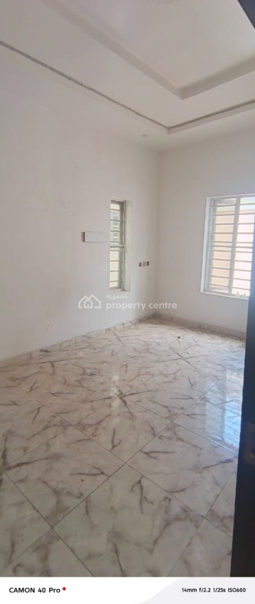 Room Upstairs Shared Apartment in Chevron Alternative, Francis Ojei Estate, Lekki, Lagos, Self Contain (single Rooms) for Rent