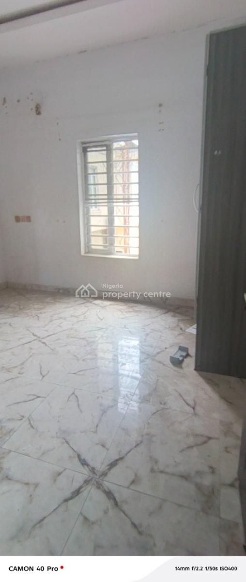 Room Upstairs Shared Apartment in Chevron Alternative, Francis Ojei Estate, Lekki, Lagos, Self Contain (single Rooms) for Rent