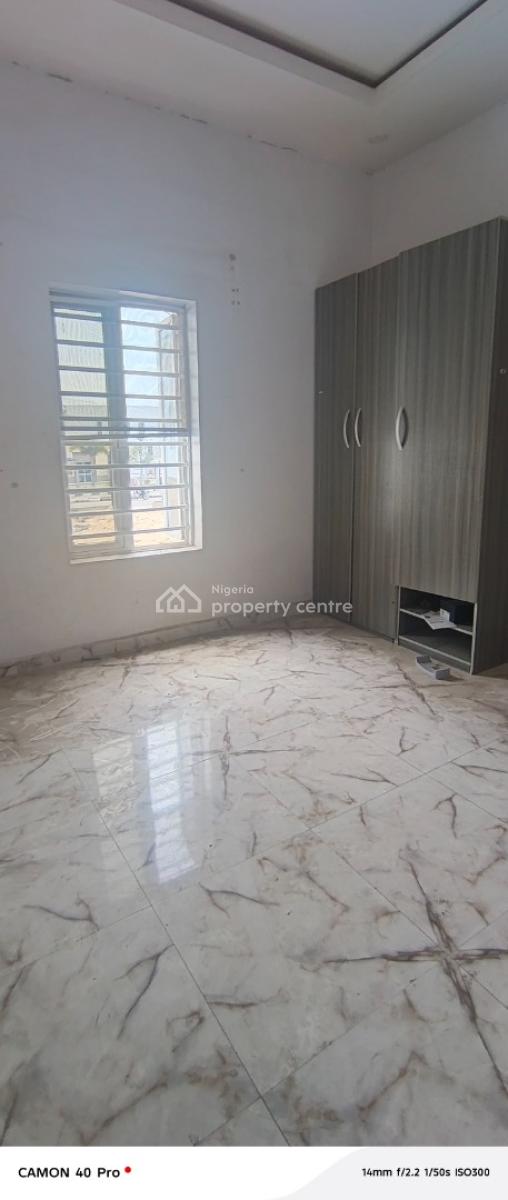 Room Upstairs Shared Apartment in Chevron Alternative, Francis Ojei Estate, Lekki, Lagos, Self Contain (single Rooms) for Rent