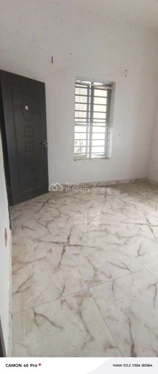 Room Upstairs Shared Apartment in Chevron Alternative, Francis Ojei Estate, Lekki, Lagos, Self Contain (single Rooms) for Rent