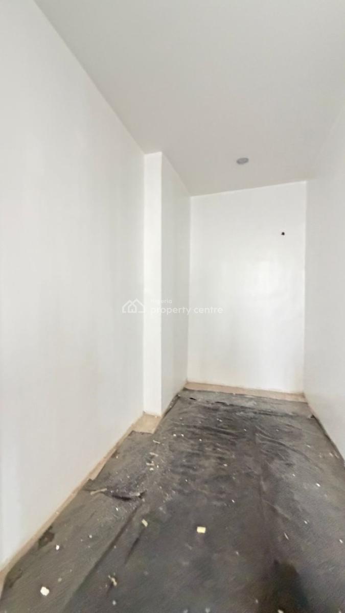 Fully Detached (2 Family Compound), Guzape District, Abuja, Terraced Duplex for Sale