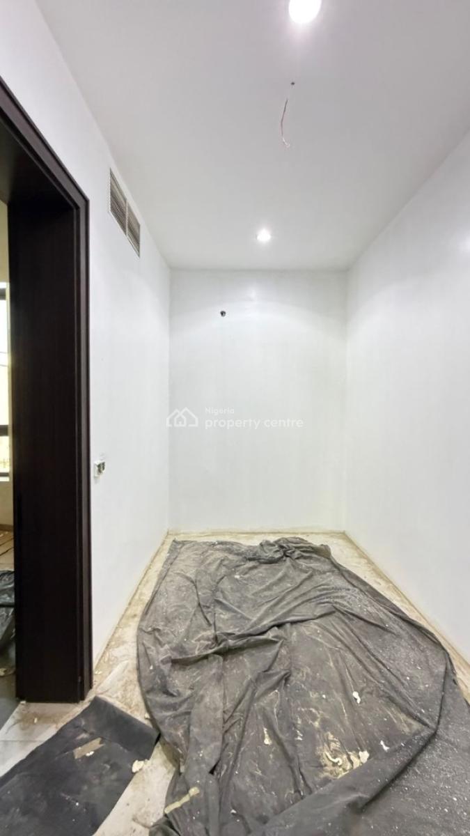 Fully Detached (2 Family Compound), Guzape District, Abuja, Terraced Duplex for Sale