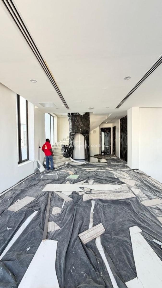 Fully Detached (2 Family Compound), Guzape District, Abuja, Terraced Duplex for Sale