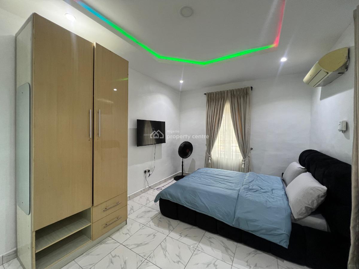 Well Maintained Fully Furnished and Serviced Studio Apartment, Jibowu, Yaba, Lagos, Self Contain (single Rooms) for Rent