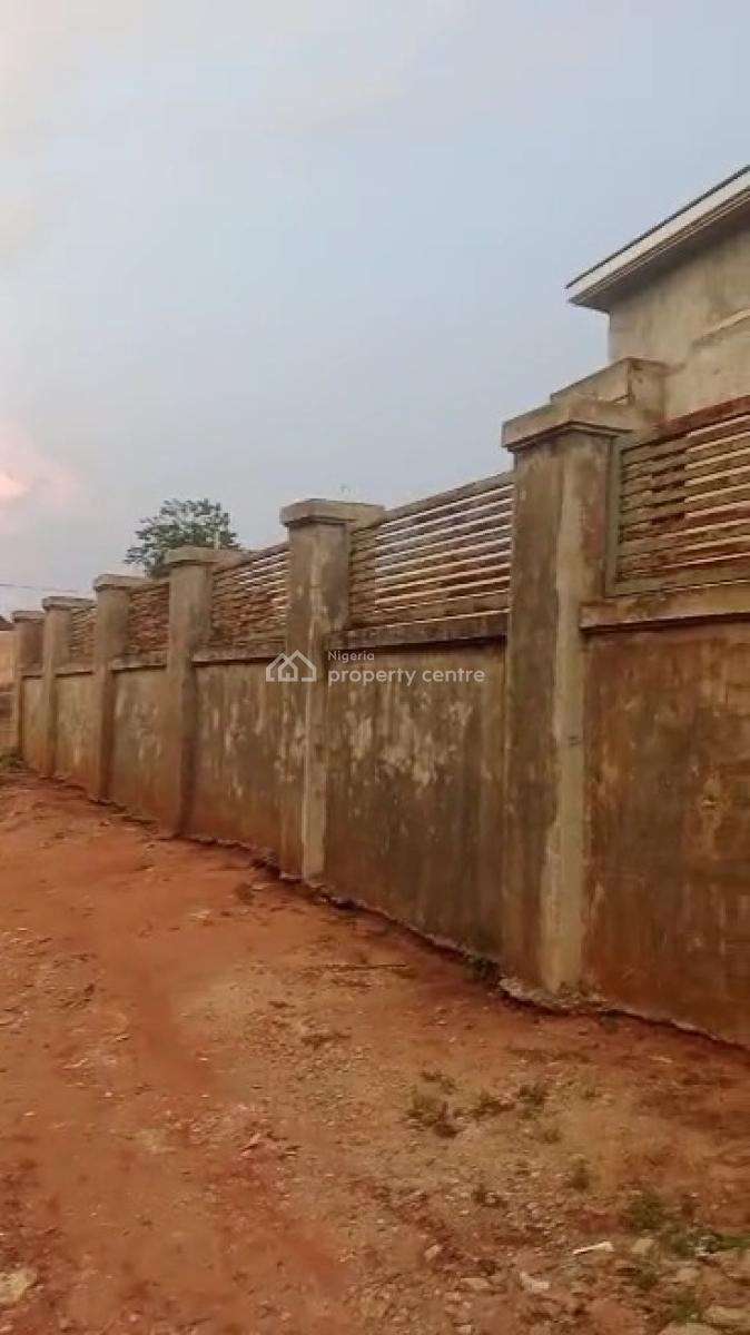 Spacious 4 Bedroom Duplex on 100ft By 100ft Land, Waec Road, Ogumwenyi Community, Ugbor Central Gra, Benin, Oredo, Edo, Terraced Duplex for Sale