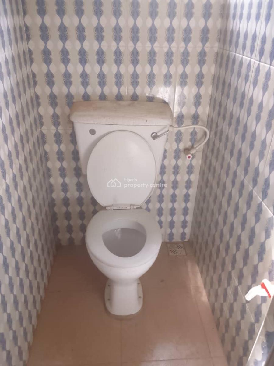 En-suite Room and Parlor Self with Pvc Ceiling and Visitor Toilet, Maya, Ikorodu, Lagos, Flat / Apartment for Rent