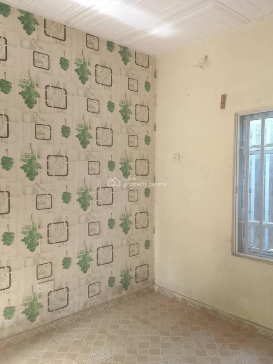 En-suite Room and Parlor Self with Pvc Ceiling and Visitor Toilet, Maya, Ikorodu, Lagos, Flat / Apartment for Rent