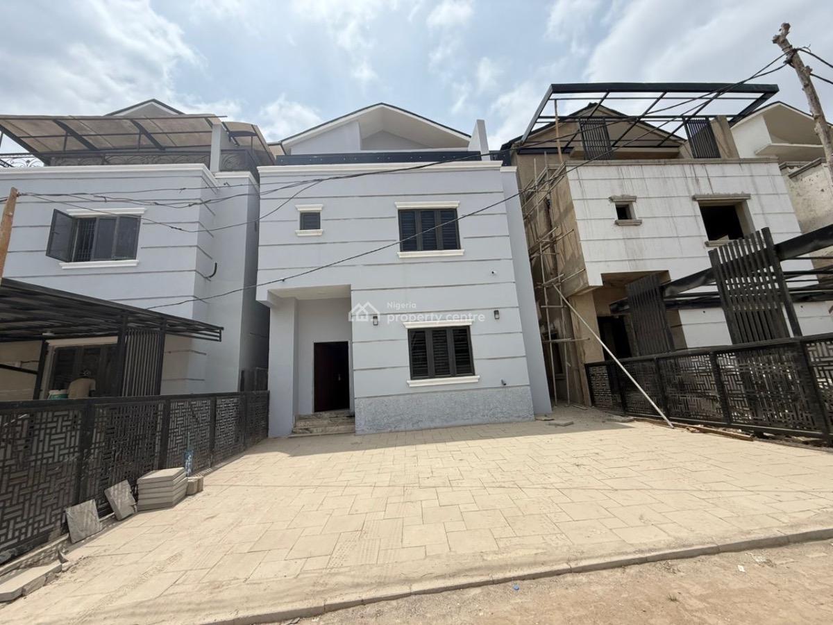 5bedroom Semidetached Duplex with Bq, Wuye, Abuja, Semi-detached Duplex for Sale