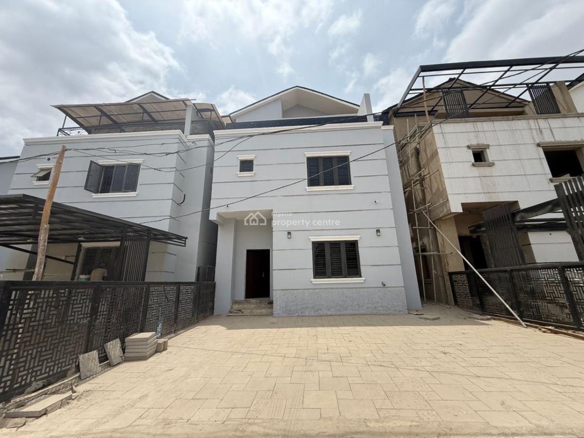 5bedroom Semidetached Duplex with Bq, Wuye, Abuja, Semi-detached Duplex for Sale