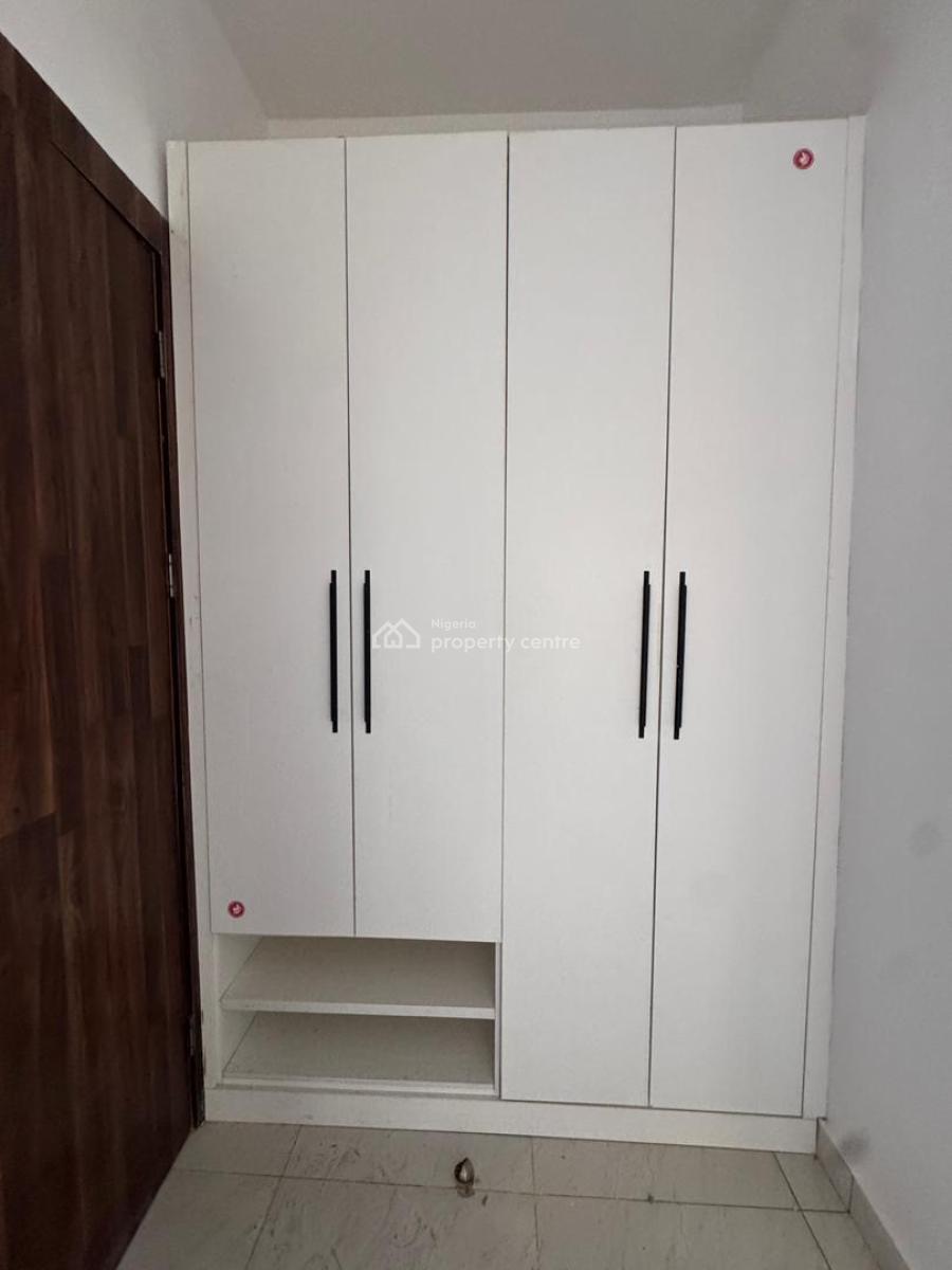 24 Hours Fully Serviced and Spacious 3  Bedroom Apartment, Orchid Road, Lekki, Lagos, Flat / Apartment for Sale