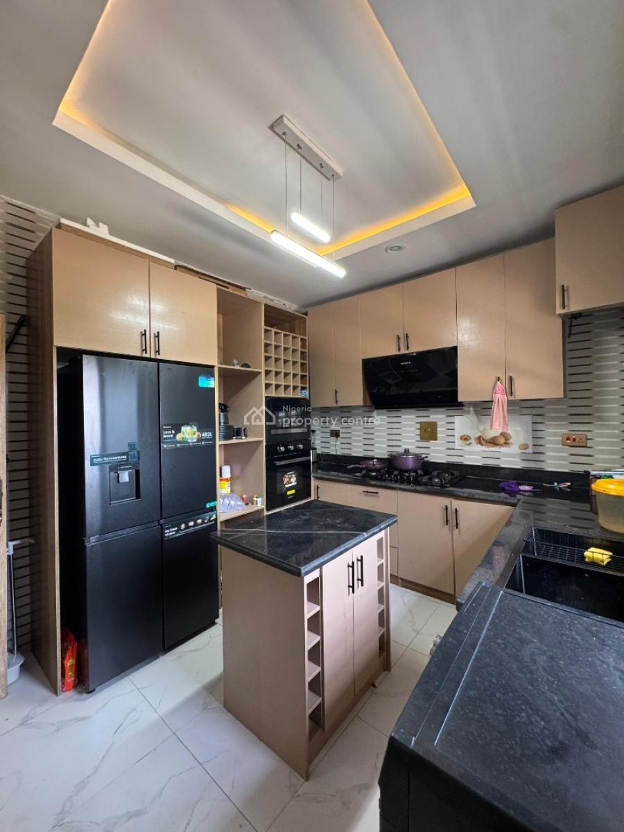 Corner Unit of Spacious 3  Bedroom Duplex with Bq, Orchid Road, Lekki, Lagos, Detached Duplex for Sale