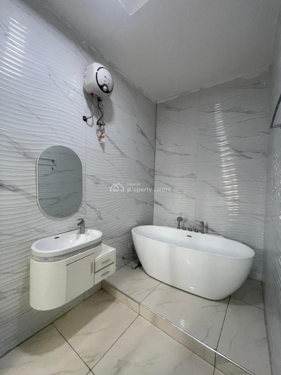 Modern 4-bedroom Semi-detached Duplex with Bq in Prime Chevron Axis, Chevron Axis, Lekki, Lagos, Semi-detached Duplex for Rent