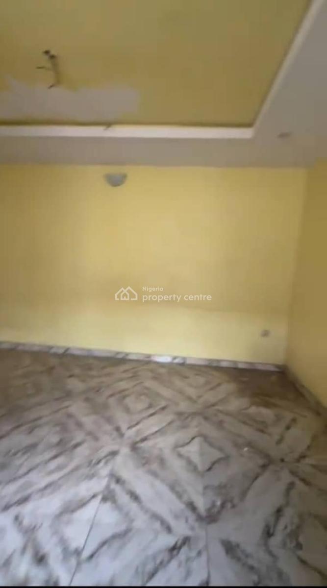 Lovely 2bedroom Flat, Off Pedro Road, Shomolu, Lagos, Flat / Apartment for Rent