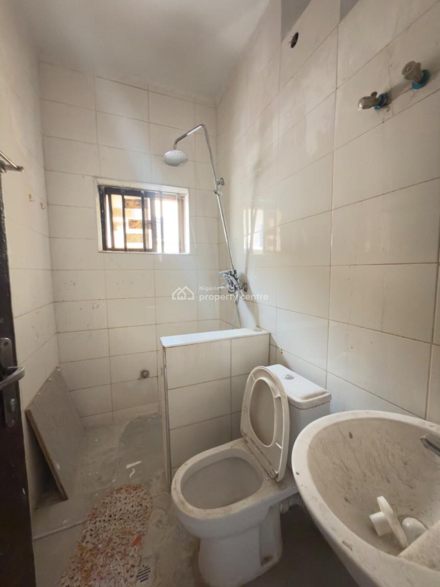 Neatly Renovated 1 Bedroom Flat, Garki, Abuja, Flat / Apartment for Rent
