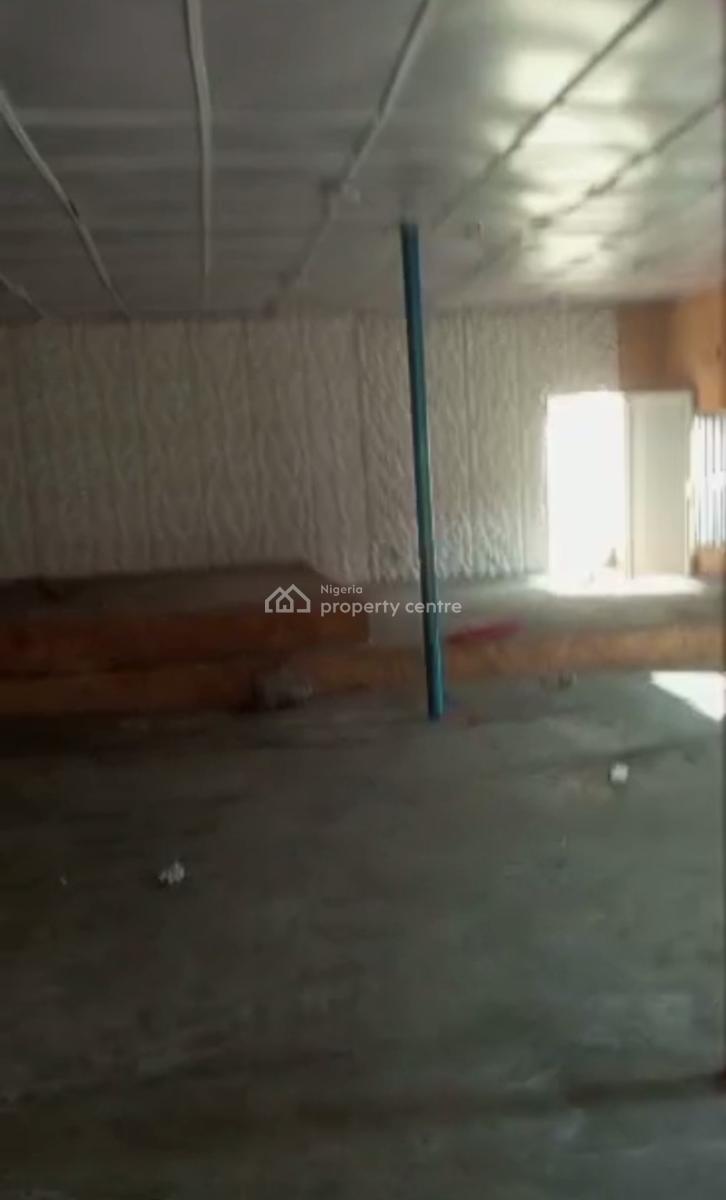 Lease: Church Space, Itire-ikate, Surulere, Lagos, Church for Rent