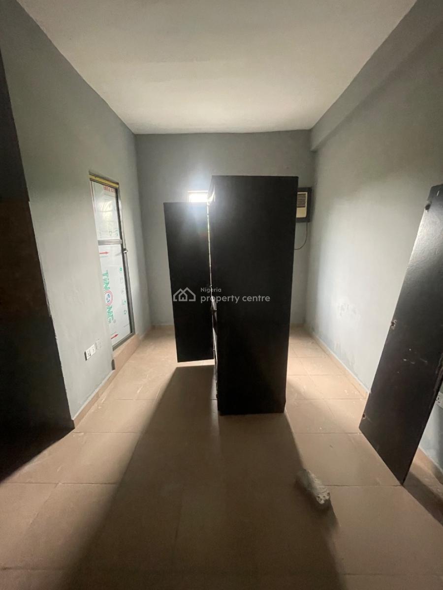 Spacious & Standard Roomself, Akoka, Yaba, Lagos, Self Contain (single Rooms) for Rent